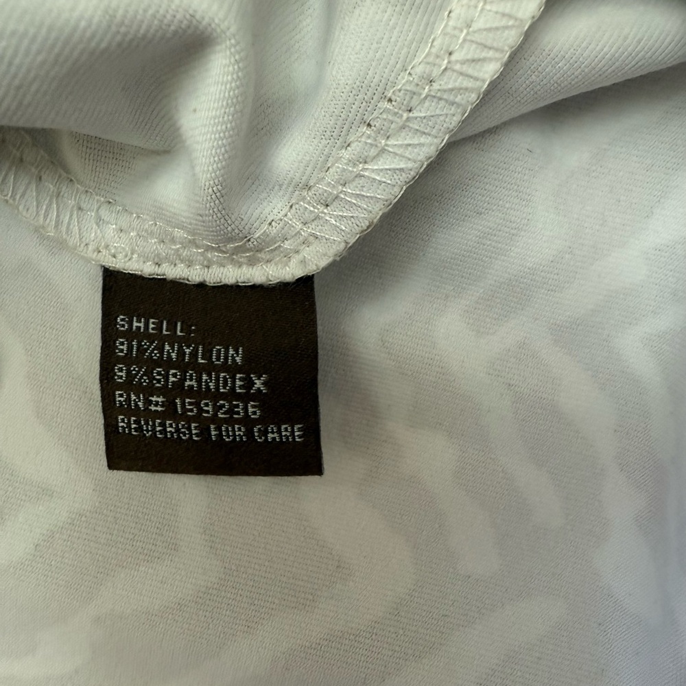 J Mclaughlin Top - image 3